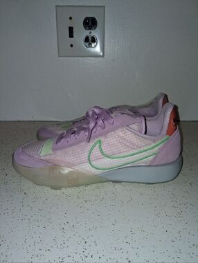 SIZE 9W - NIKE WAFFLE RACER 2X, LIGHT ARCTIC PINK. BRAND NEW NO BOX.
